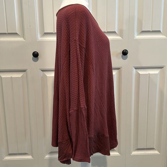 KyeMi Small Burgundy Batwing Waffle Knit Sweater Top NWOT - Picture 9 of 12